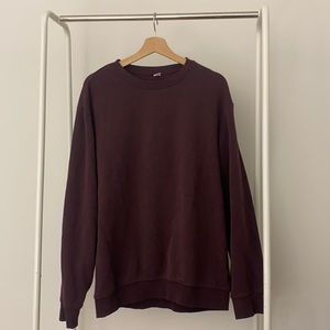 Large maroon crew neck sweatshirt